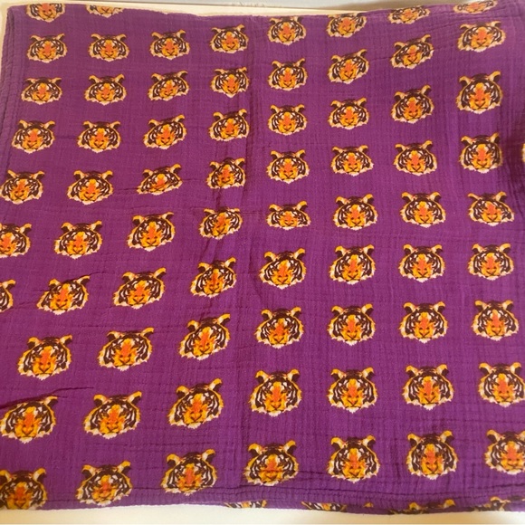 Oliver + Kit 5 Piece Muslin Baby Blankets & Crib Sheets Bundle - Picture 6 of 10